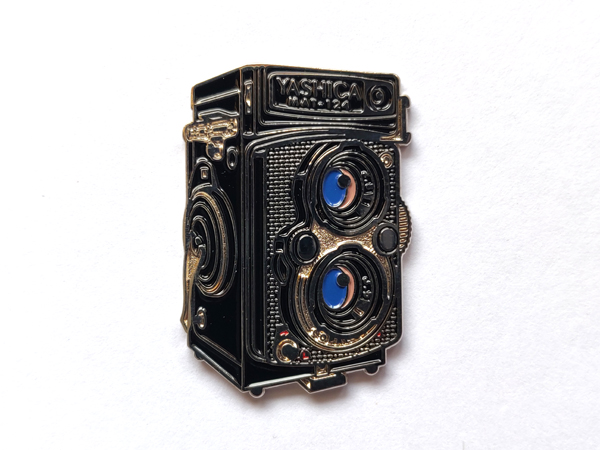 Значок 09 Yashica-MAT124 камера
