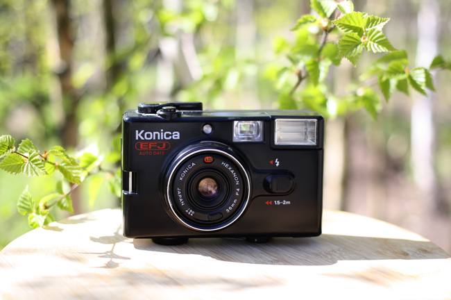 Пленочный фотоаппарат Konica EFJ в полном комплекте.