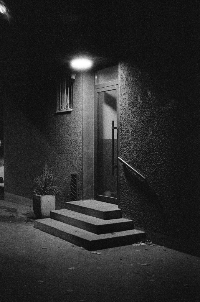 1216x1834x1.jpg 1216x1834x1.jpg