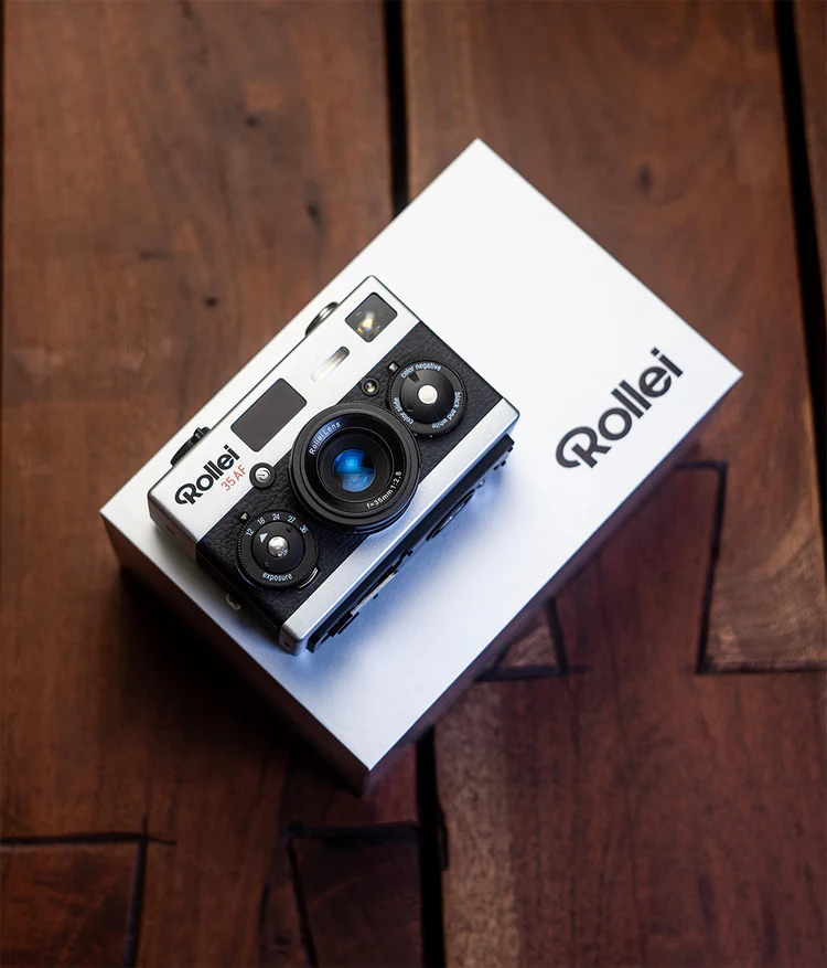 full-packaging-rollei-35-af.jpg